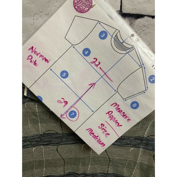 Greg Norman 3 Button Polo Shirt, M Pre-owned, Unique Pattern, 100% Cotton - Picture 8 of 8